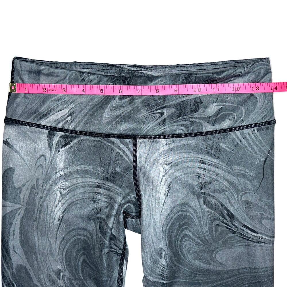 SOLD 💕Alo Yoga Women’s Airbrush Legging in Black Marble Size Small - Picture 13 of 15